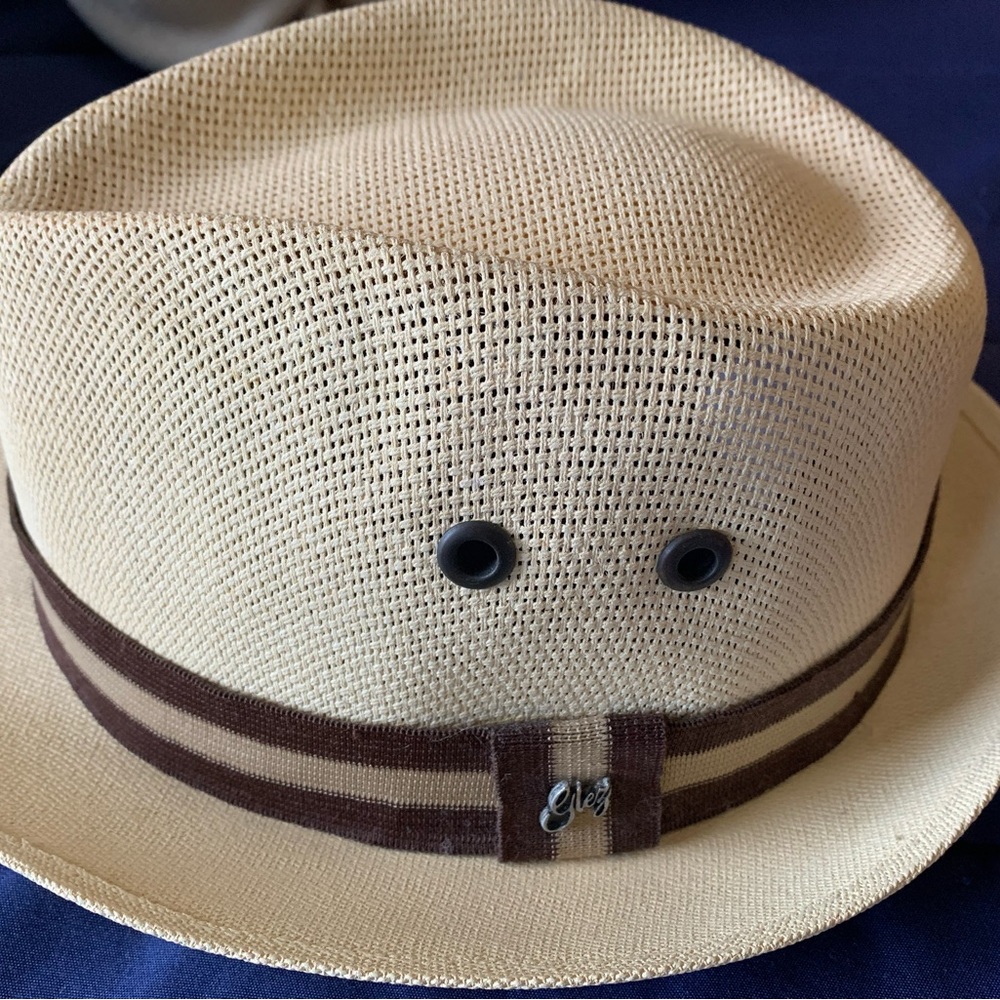 Boys Beige Straw Fedora with Brown Stripe Band$20.  Size M
